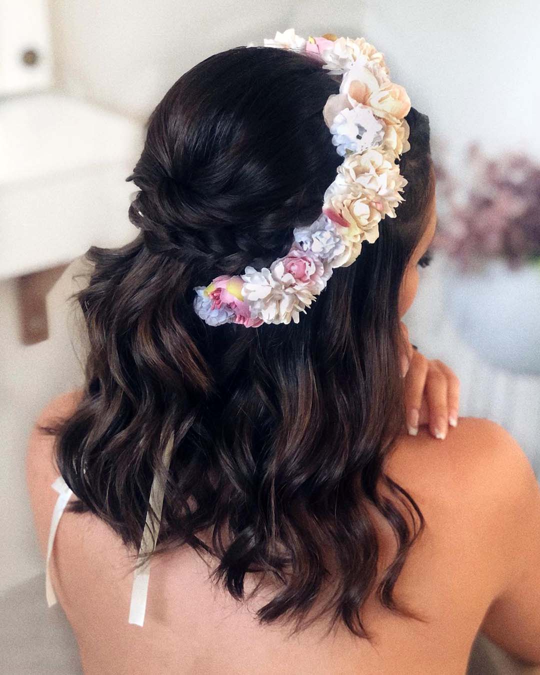 bridesmaid hairstyles half up with flower crown natalymirandahair