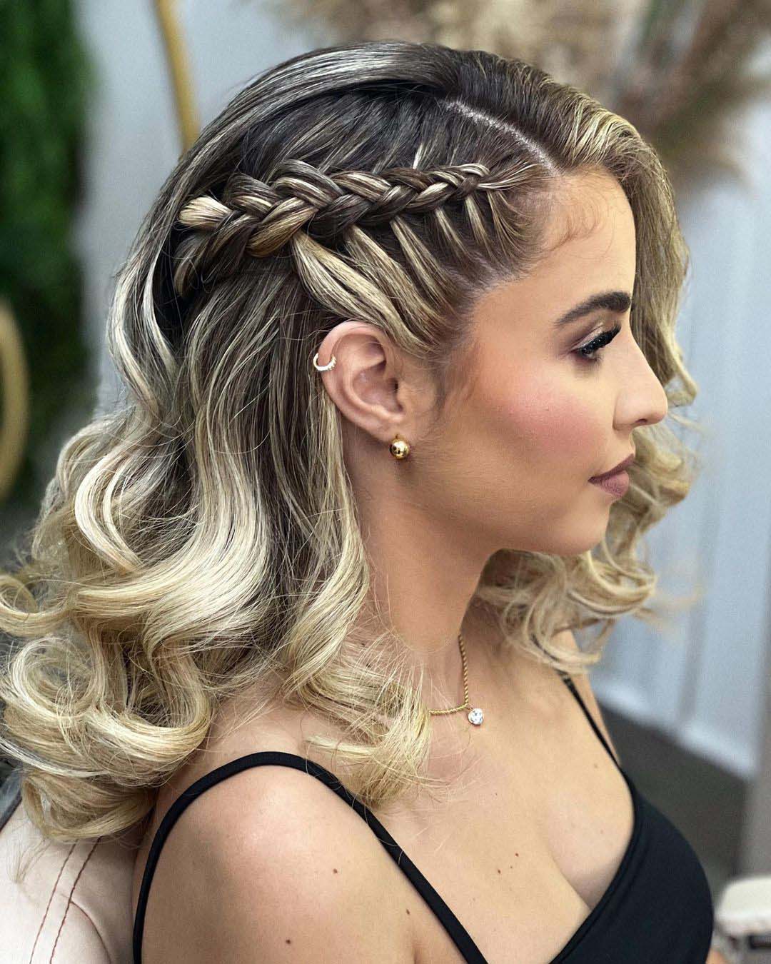 bridesmaid hairstyles side braid on loose curls natalymirandahair
