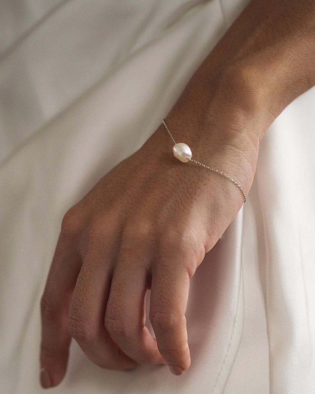bridesmaid jewelry bridesmaid pearl bracelet