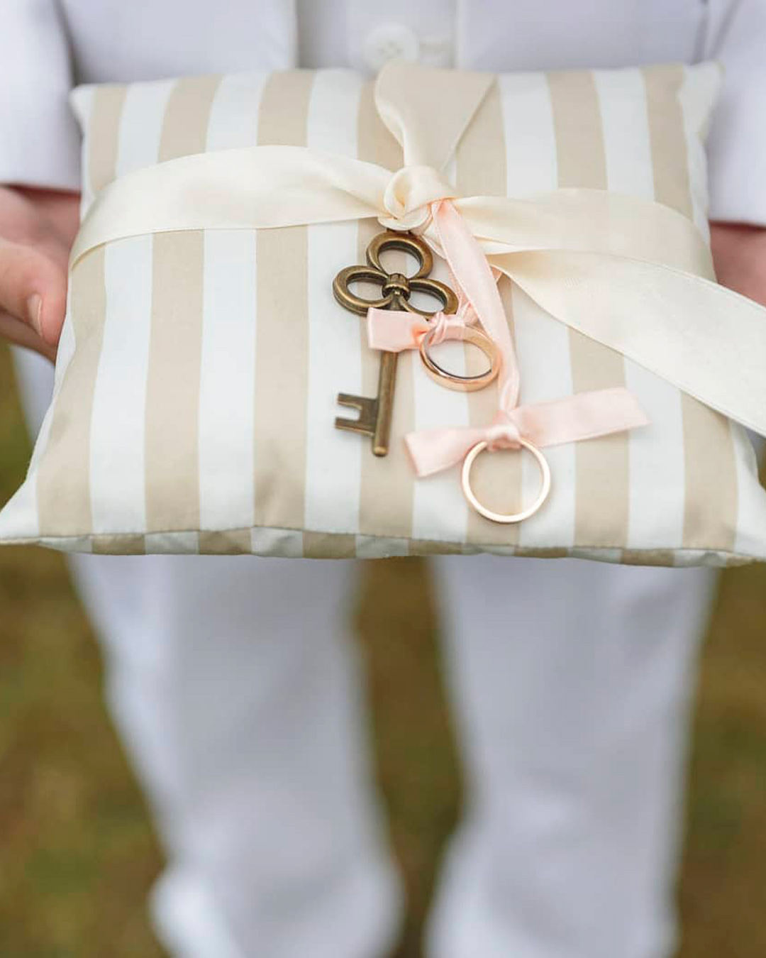 ring-bearer-pet
