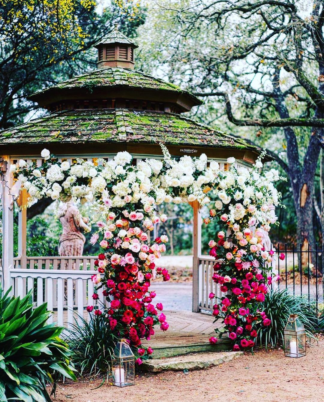 wedding venues in austin flowers