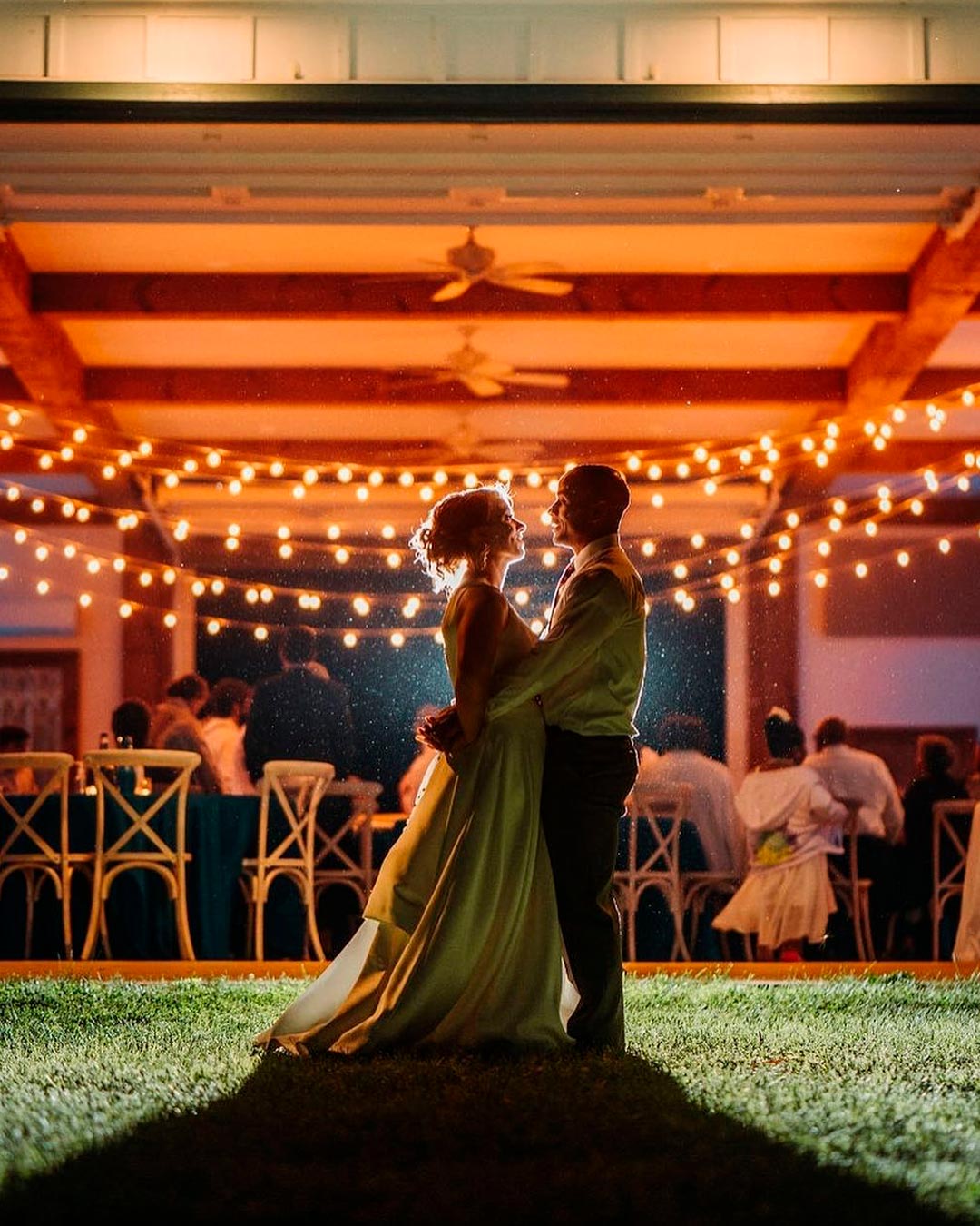 wedding venues in virginia bride groom lights barnva