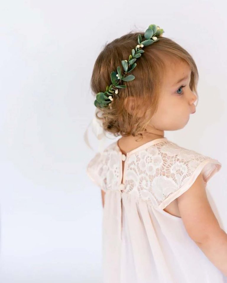 Flower Girls Hair Accessories [2023 Guide + Video Tutorials]