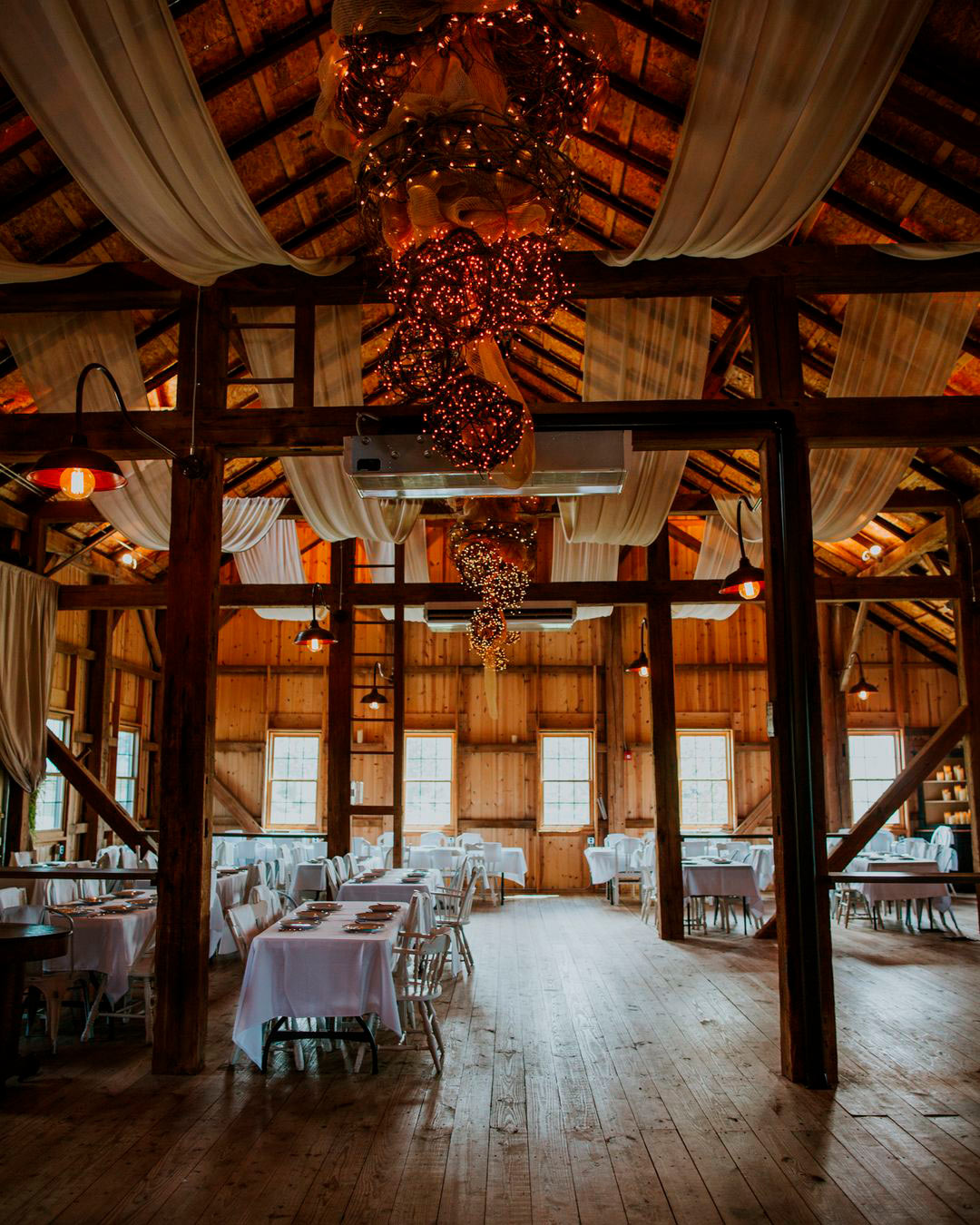 best wedding venues in ohia aisle barn outdoor view