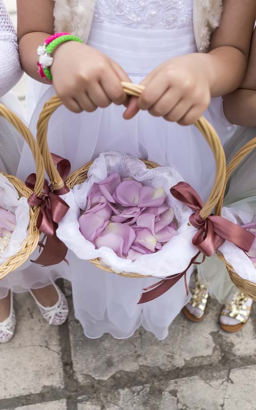 How to Make a DIY Wrist Corsage for the Mother of the Bride