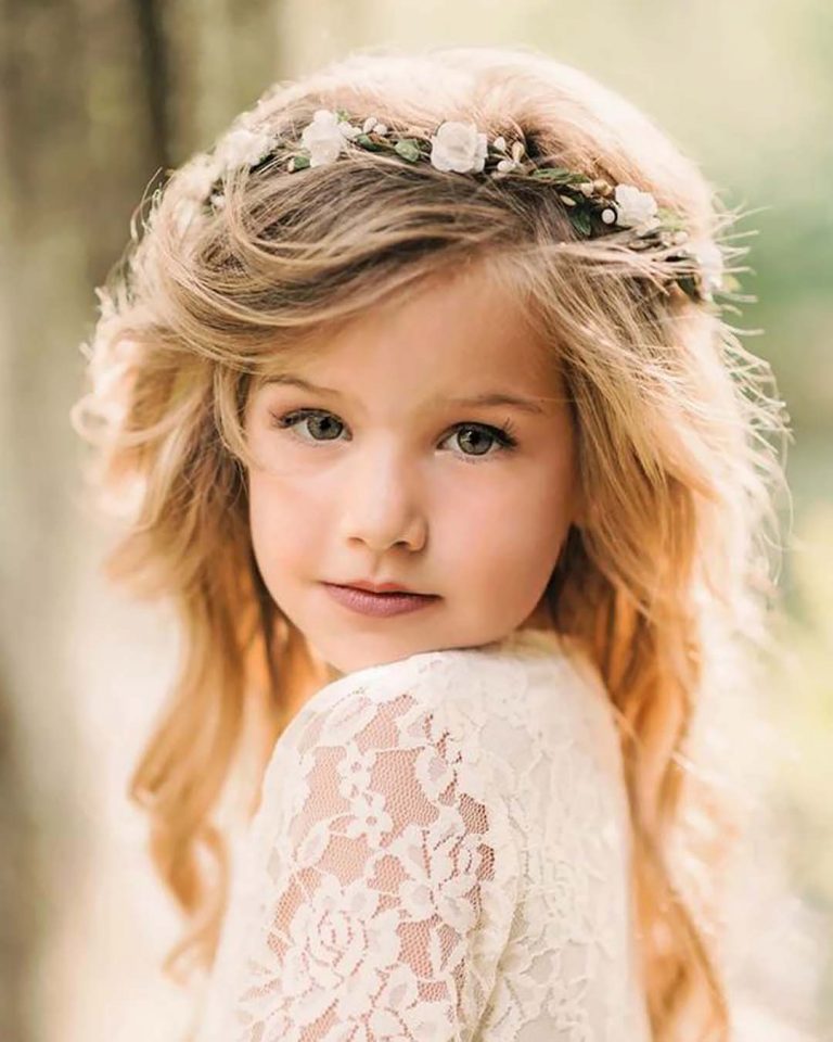 Flower Girls Hair Accessories [2023 Guide + Video Tutorials]