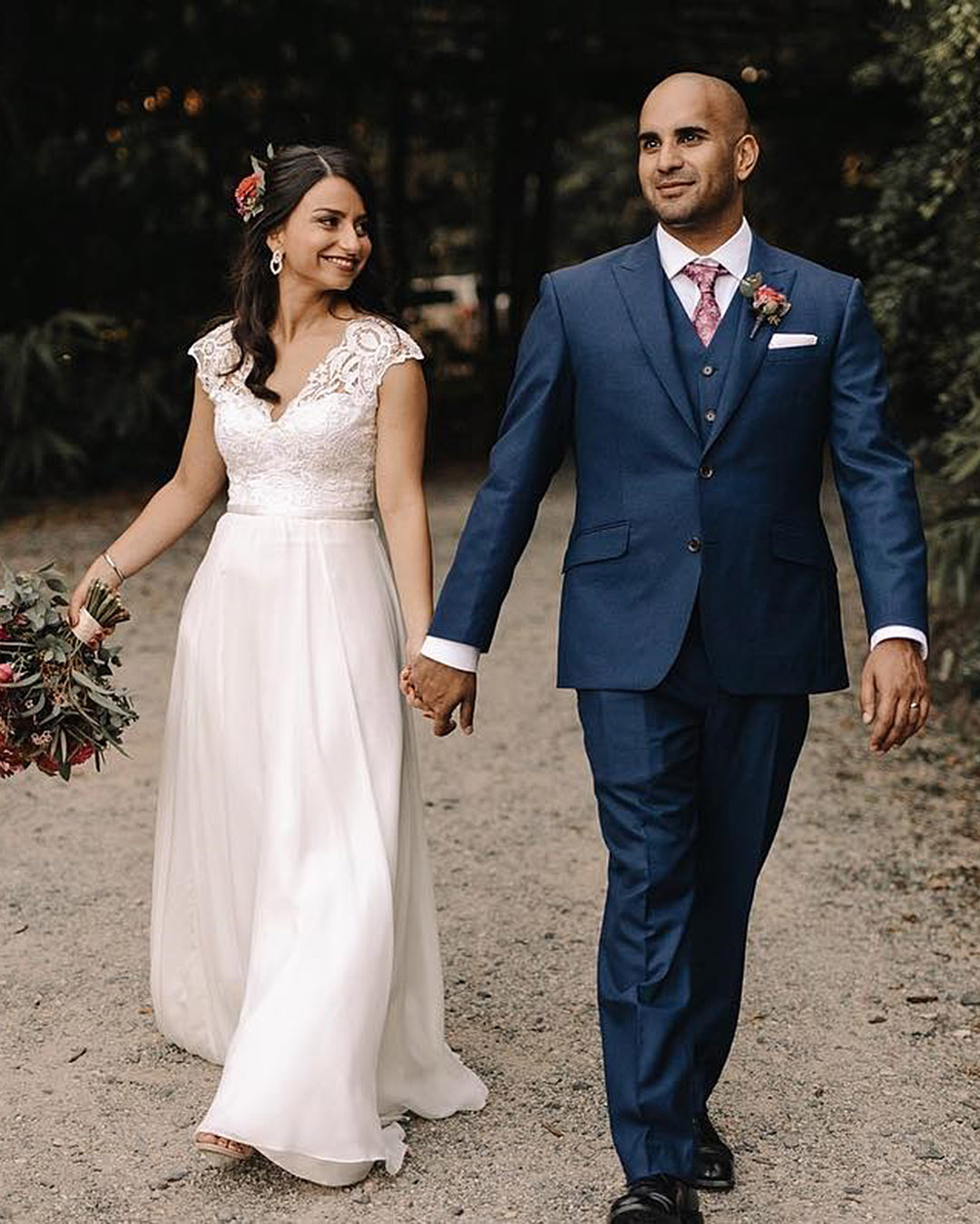 wedding trends groom outfit trends blue suit