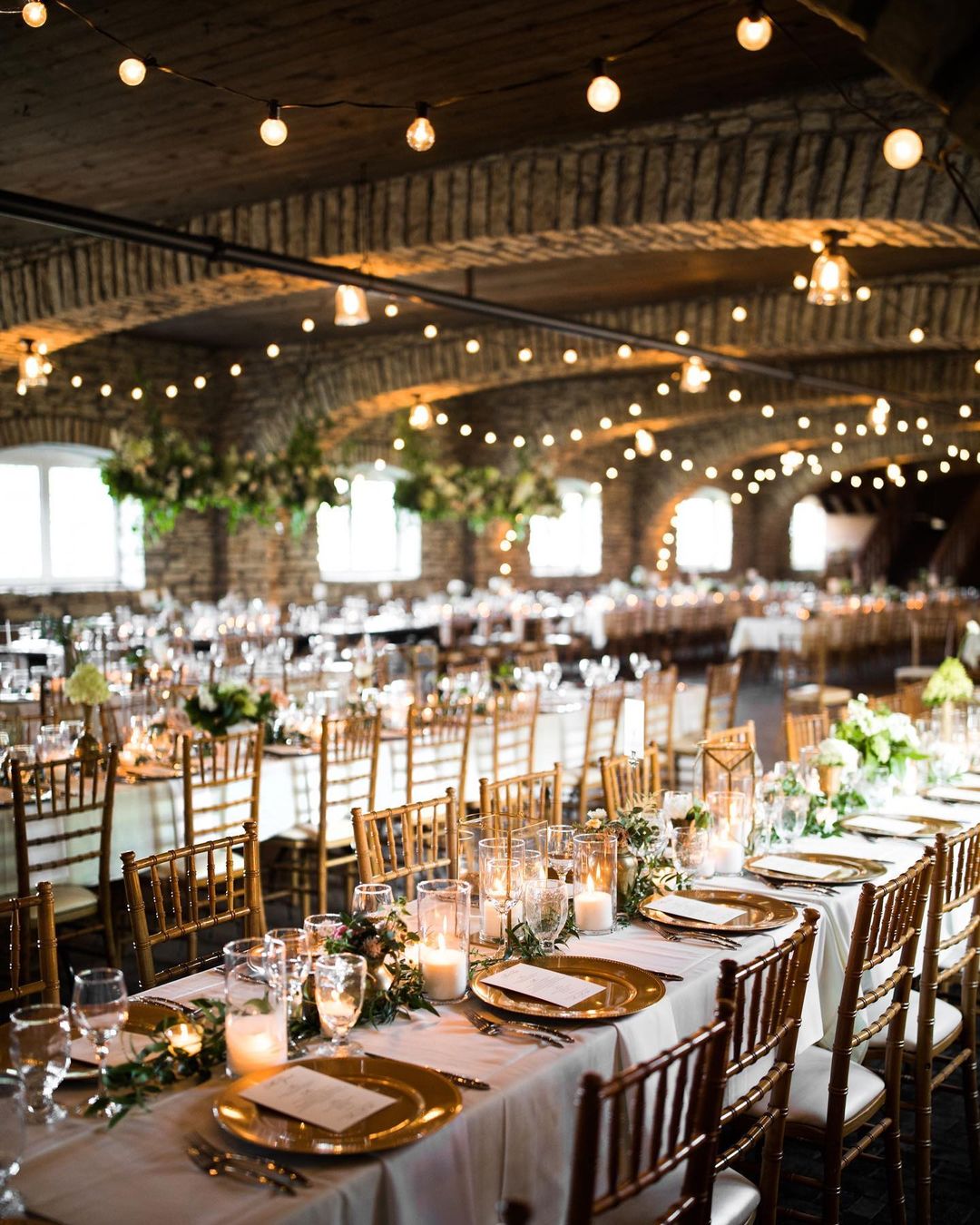 best minnesota wedding venues table setting centerpiece