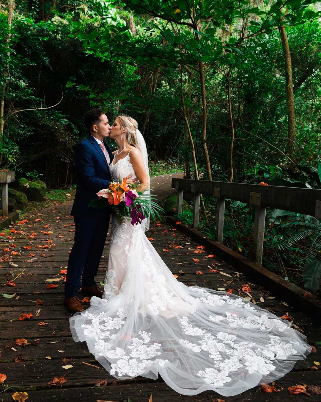 best wedding venues in hawaii bride groom bridge