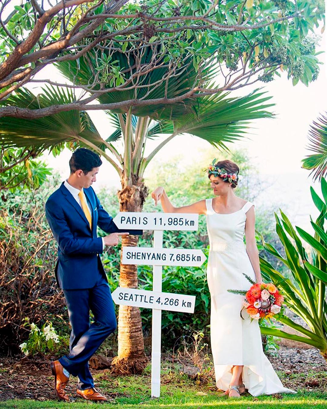 best wedding venues in hawaii sign