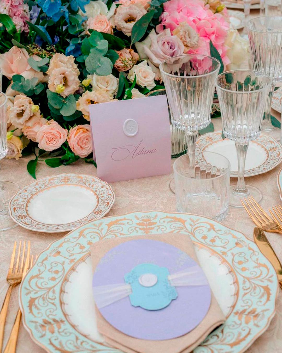 wedding colors digital lavander table setting