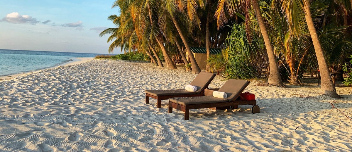 The Benefits Of Honeymoon Before Wedding + FAQs