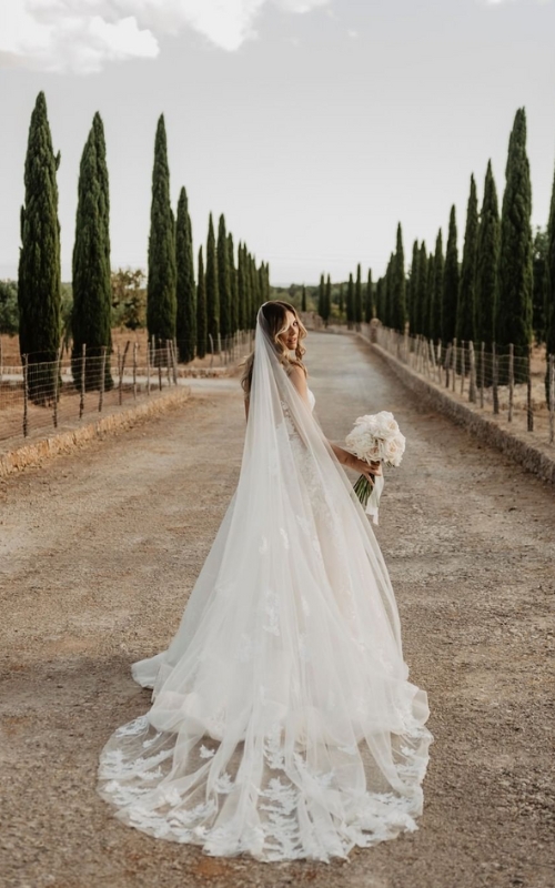 Veil Weights To Save the Day!, Wedding Planning Tip