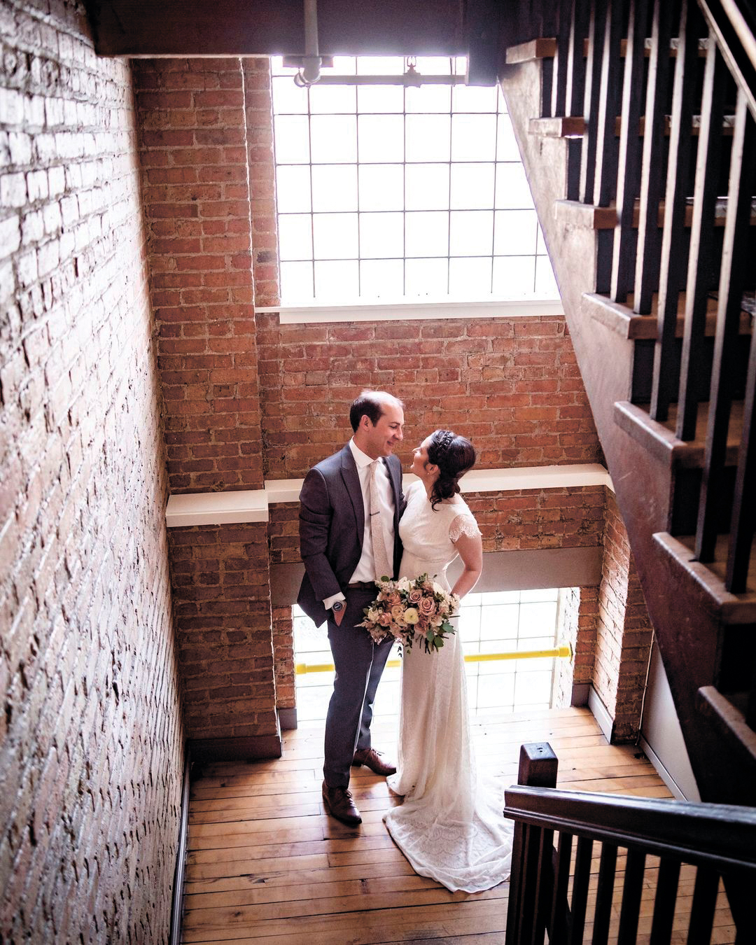 best llinois wedding venues couple indoor