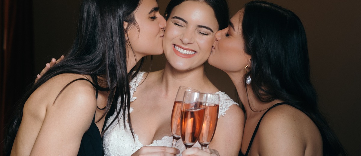 Black And Gold bridesmaid Dresses: 15 Ideas To Make A Statement