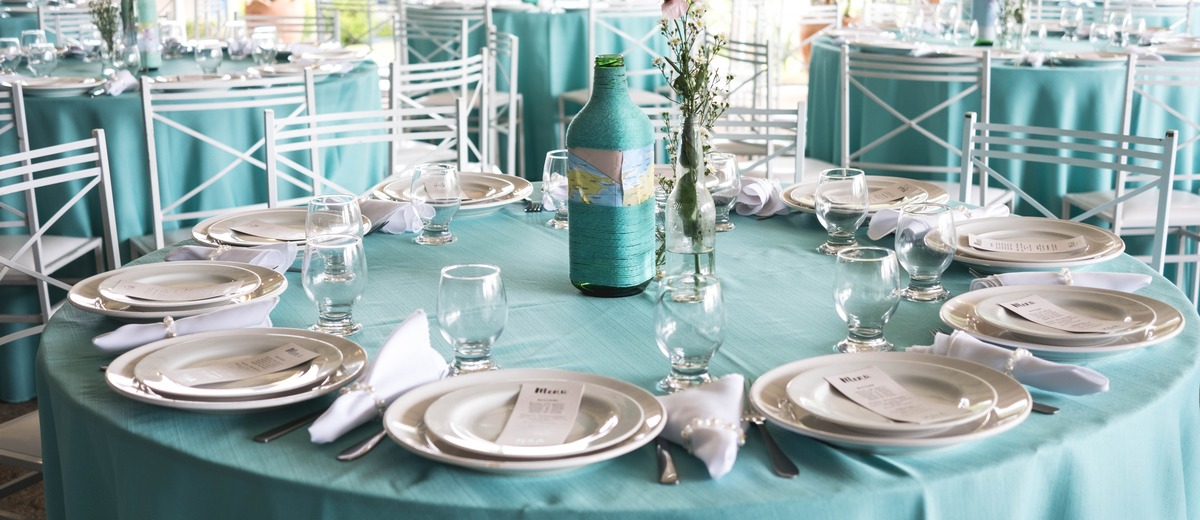Tiffany Blue Wedding Decorations: 18 Ideas + FAQs