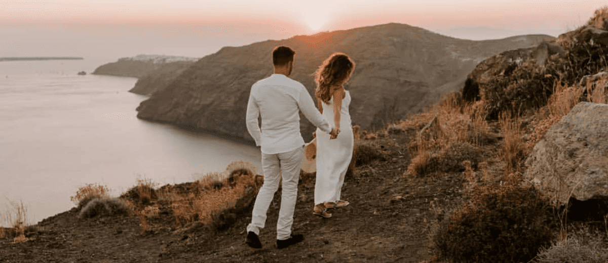 Memorable Wedding Time Capsule Ideas To Preserve Your Big Day