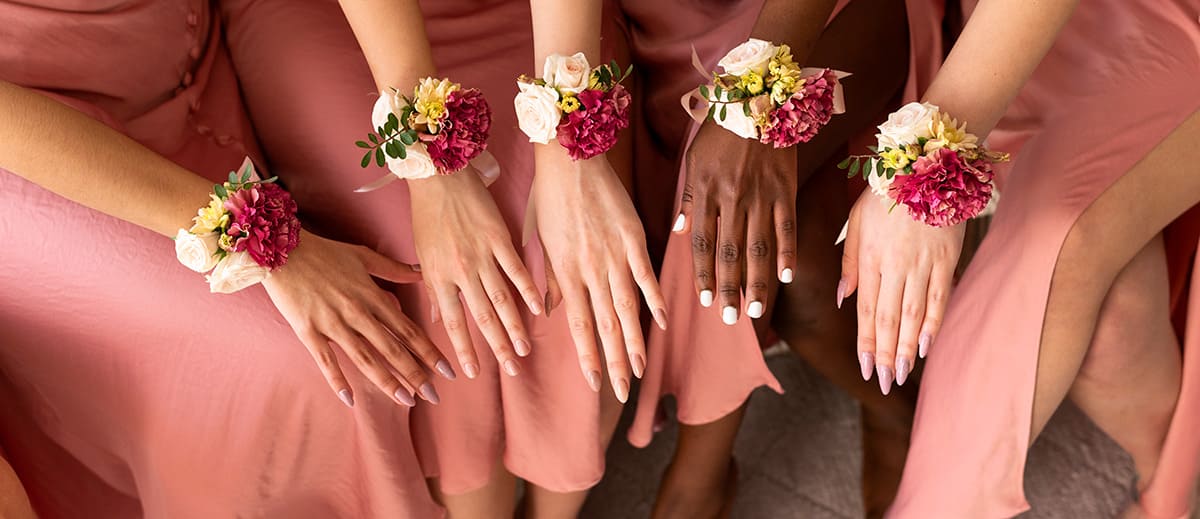 Bridesmaid Nails: Perfect Nail Ideas for the Bridal Party + FAQs
