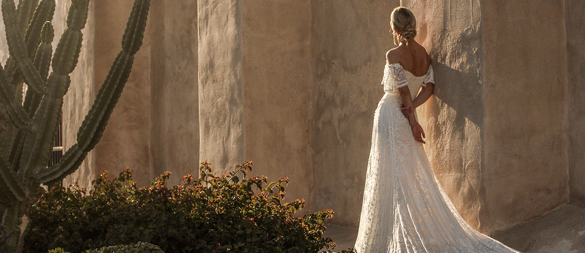 Dreamers & Lovers: Boho Wedding Dresses For Free-Spirited Brides