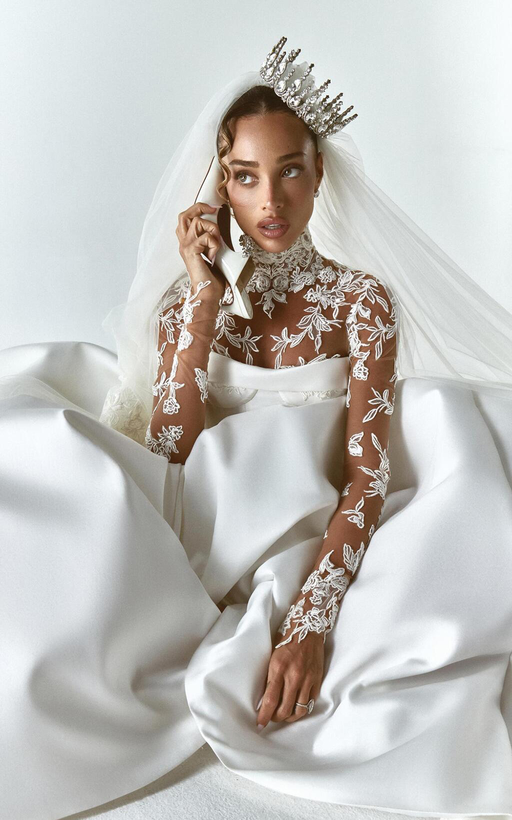 Long Sleeve Wedding Dresses: 18 Best Ideas + FAQs Long Sleeve Wedding Dresses: 18 Best Ideas + FAQs