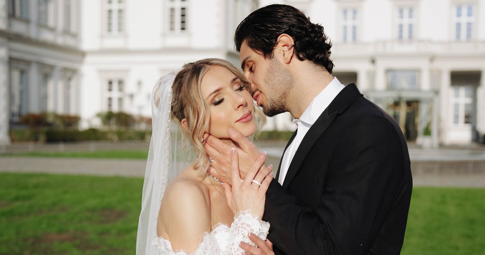 Cloud Nine Wedding Editorial at Schloss Bensberg | Lace & Pearls